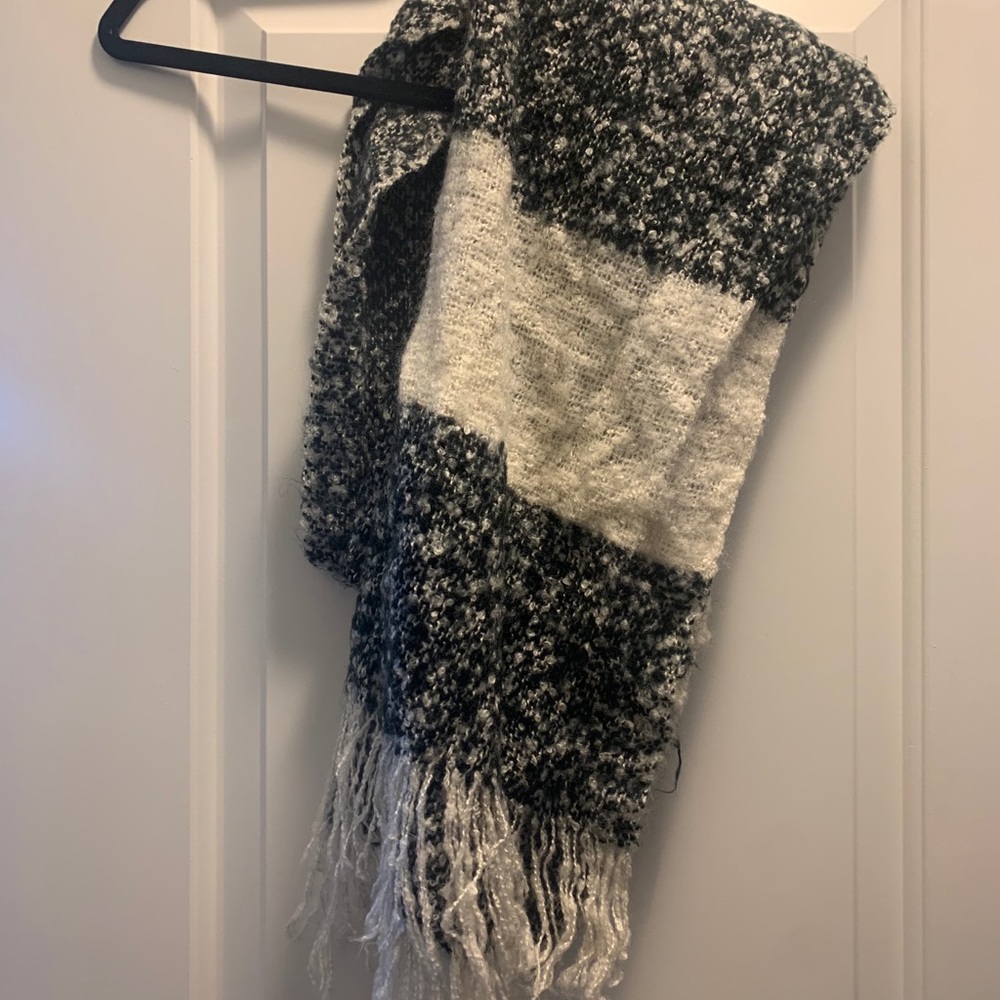 Scarf - Picture 2 of 2